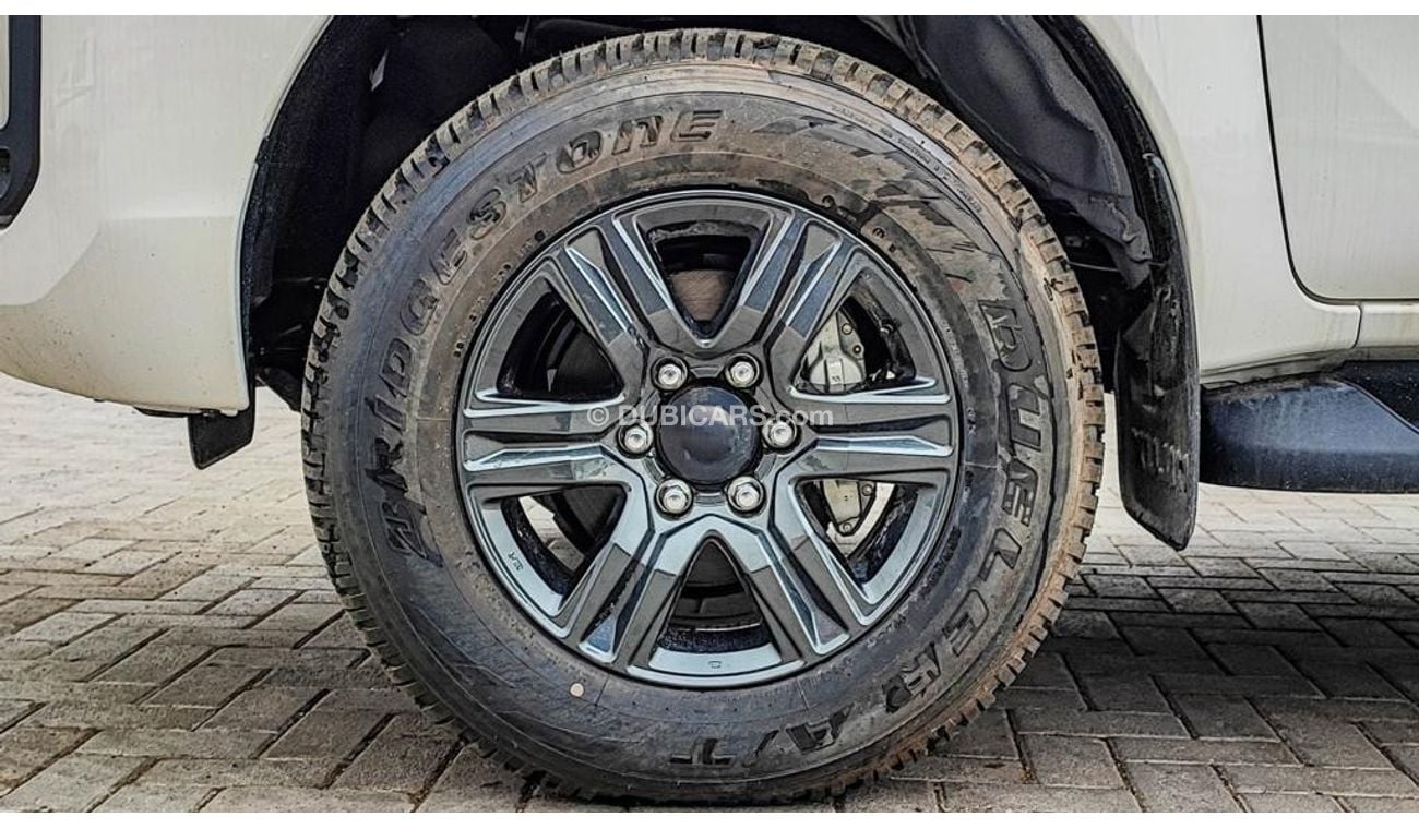 تويوتا هيلوكس TOYOTA HILUX 2.4GD ACTIVE D DC 4WD 6MT 4X4 #GUN3D