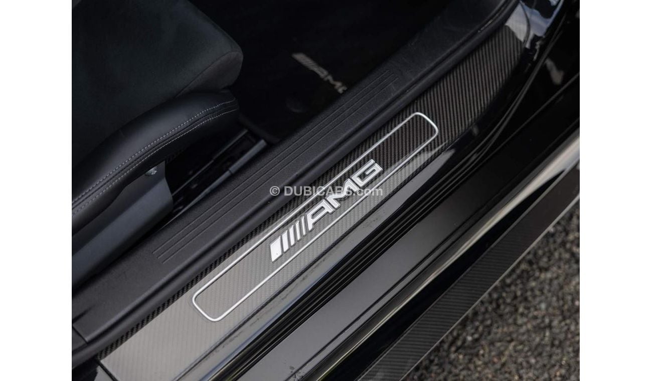 مرسيدس بنز AMG GT 4.0 V8 BiTurbo Black Series RIGHT HAND DRIVE