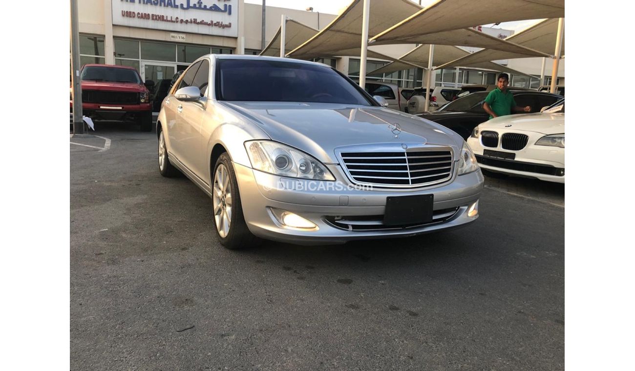 Mercedes-Benz S 500 Mercedes Benz S500 model 2009 GCC car prefect condition full service