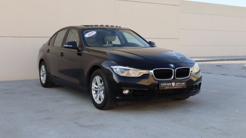 BMW 318i Executive ACCIDENTS FREE - GCC - ENGINE 1.5 TURBO - PERFECT CONDITION INSIDE OUT