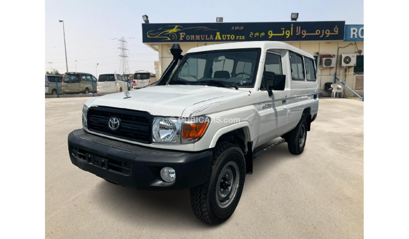 Toyota Land Cruiser Hard Top HARDTOB 3 DOOR 4X4 4.2L V6 DIESEL///2023///SPECIAL OFFER///BY FORMULA AUTO FOR E