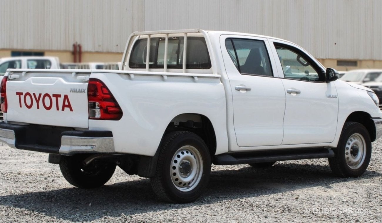 تويوتا هيلوكس TOYOTA  HILUX 2.7L MT BASIC GCC