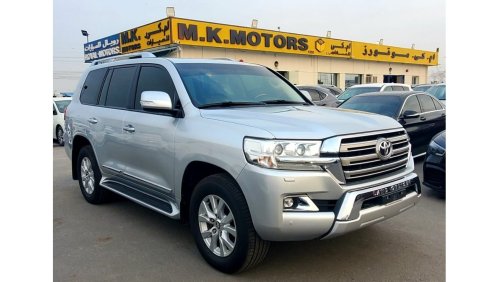 تويوتا لاند كروزر TOYOTA LAND CRUISER GXR V6 FULL OPTION 4.0L ( PETROL )