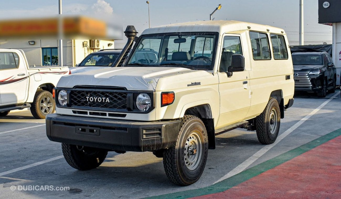 تويوتا لاند كروزر 70 Toyota Landcruiser Hardtop 3Door 4.2L Diesel Model 2024