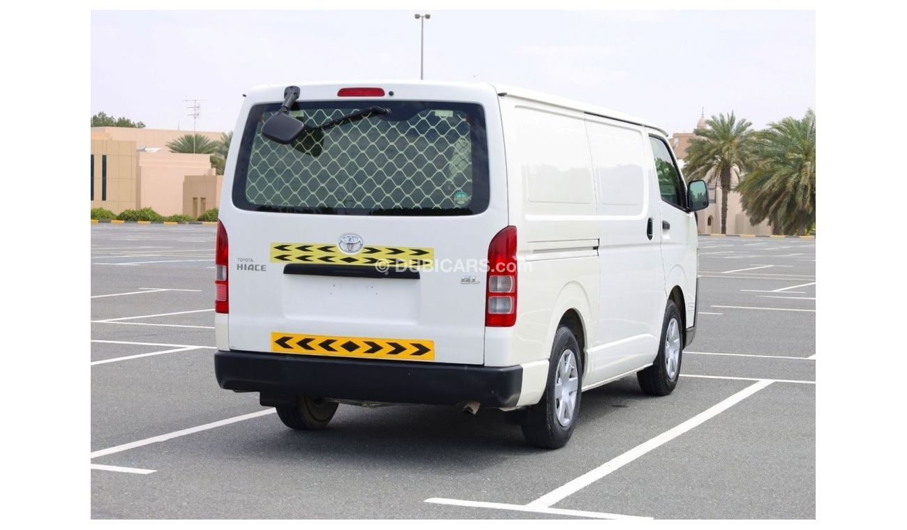 Toyota Hiace Delivery Van | Dry Box | Excellent Condition | GCC Specs