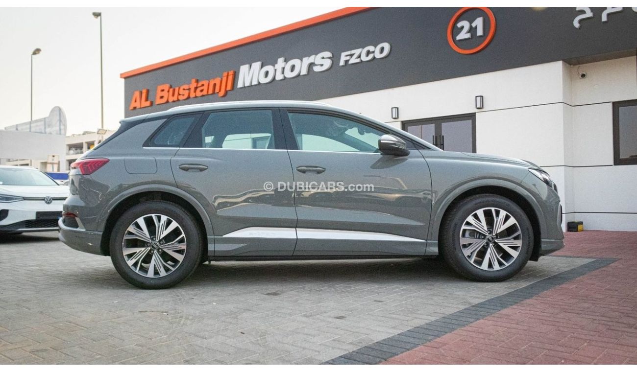 Audi Q4 Audi Q4 e-tron grey