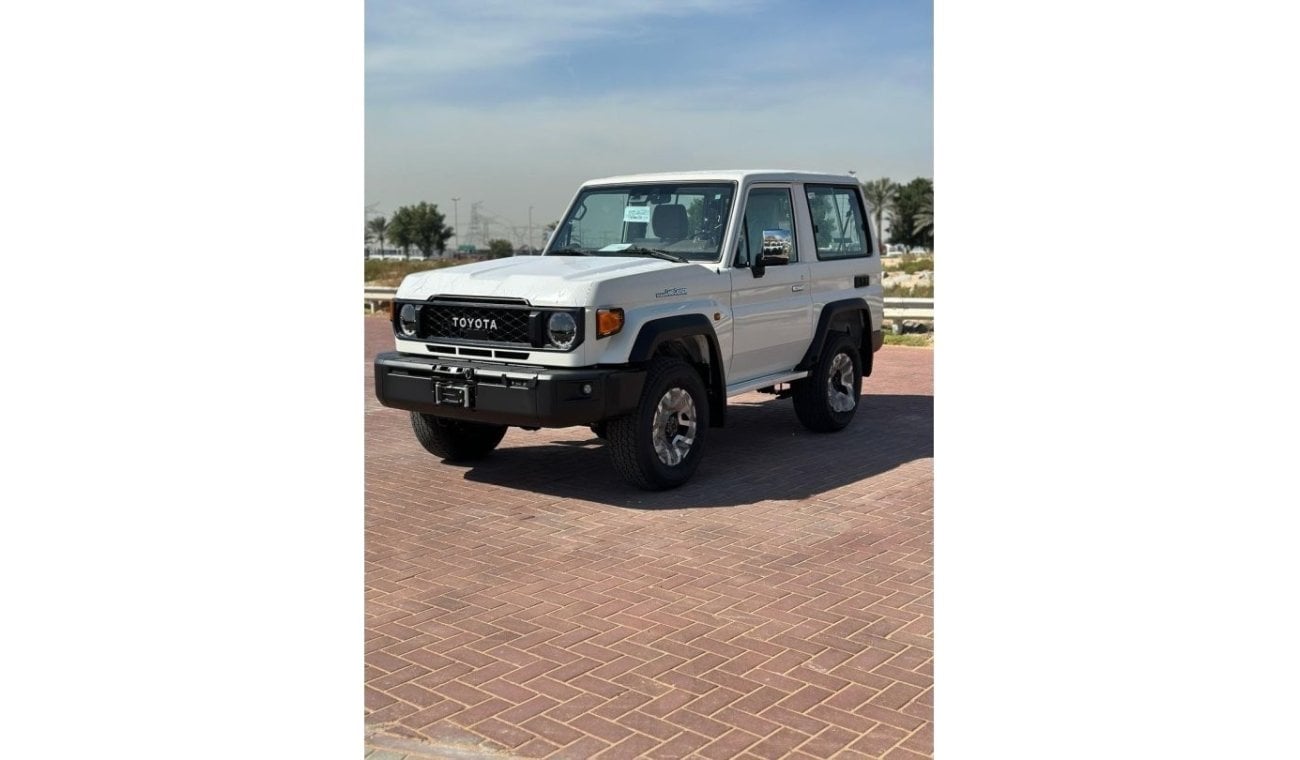 تويوتا لاند كروزر هارد توب Toyota Land Cruiser Hardtop 3-Door 2.8L Diesel Full Option