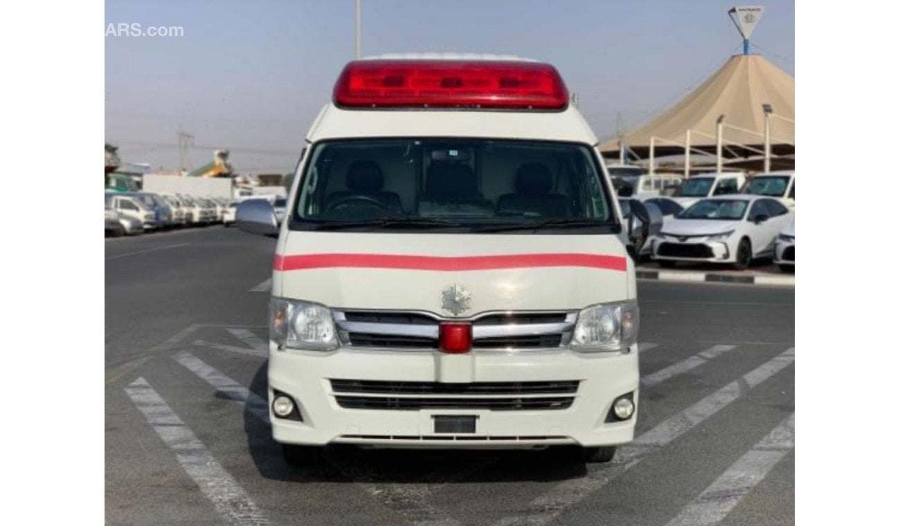 تويوتا هاياس Toyota hiace ambulance 2012