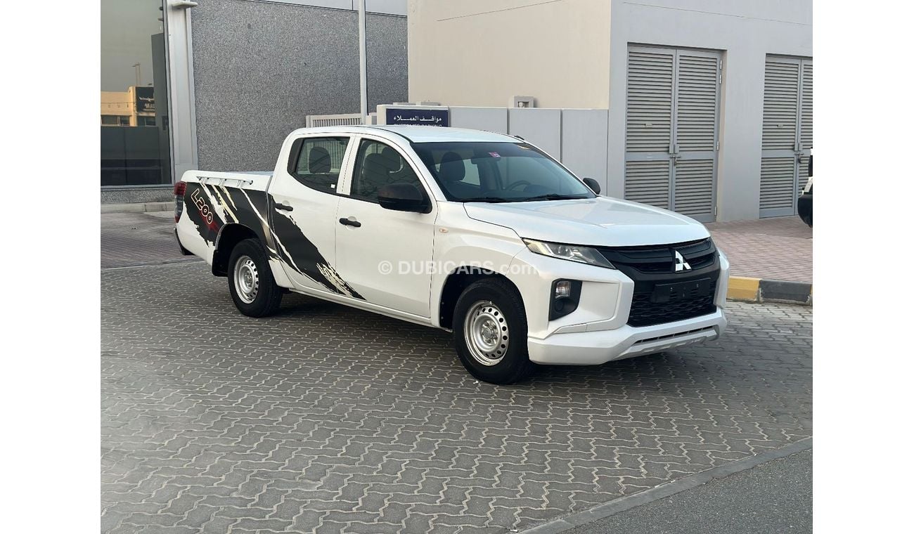 ميتسوبيشي L200 GL 2.4L (128 HP) Double Cab Utility