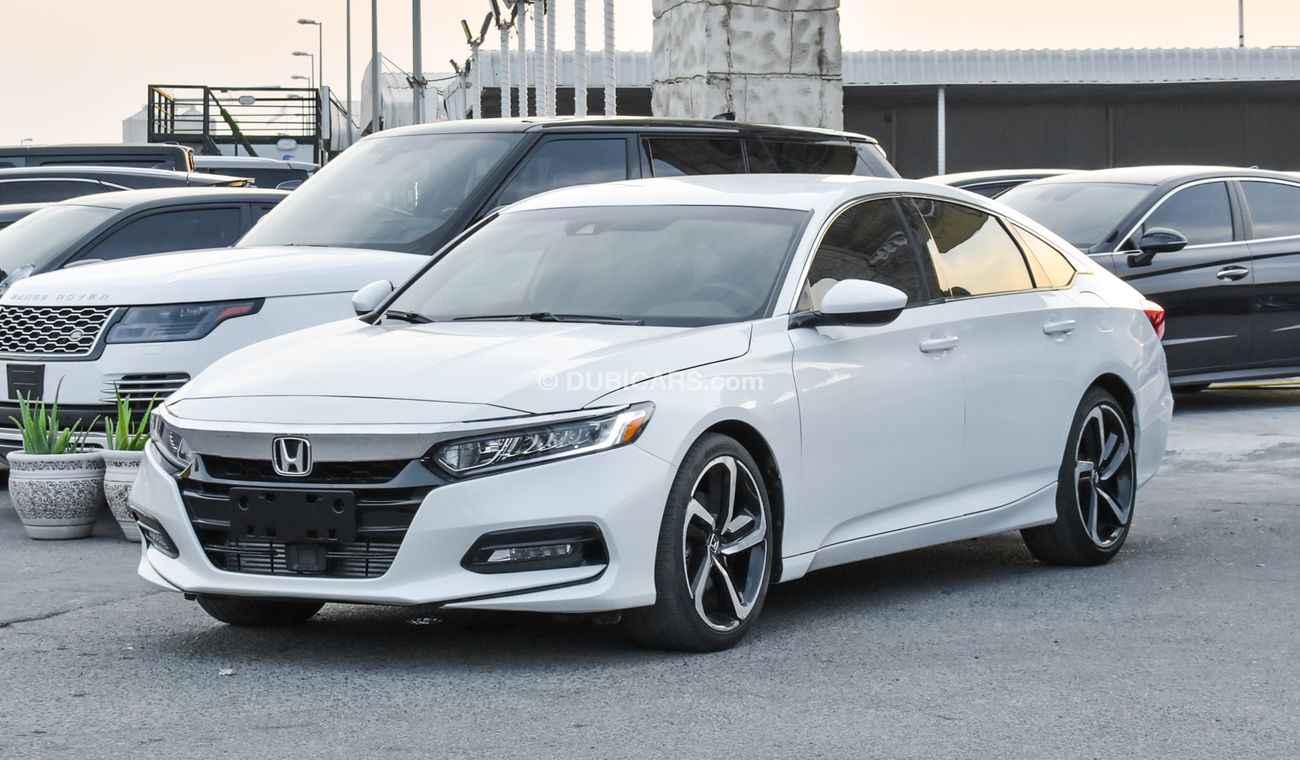 Used Honda Accord Sport 2019 for sale in Dubai - 676374