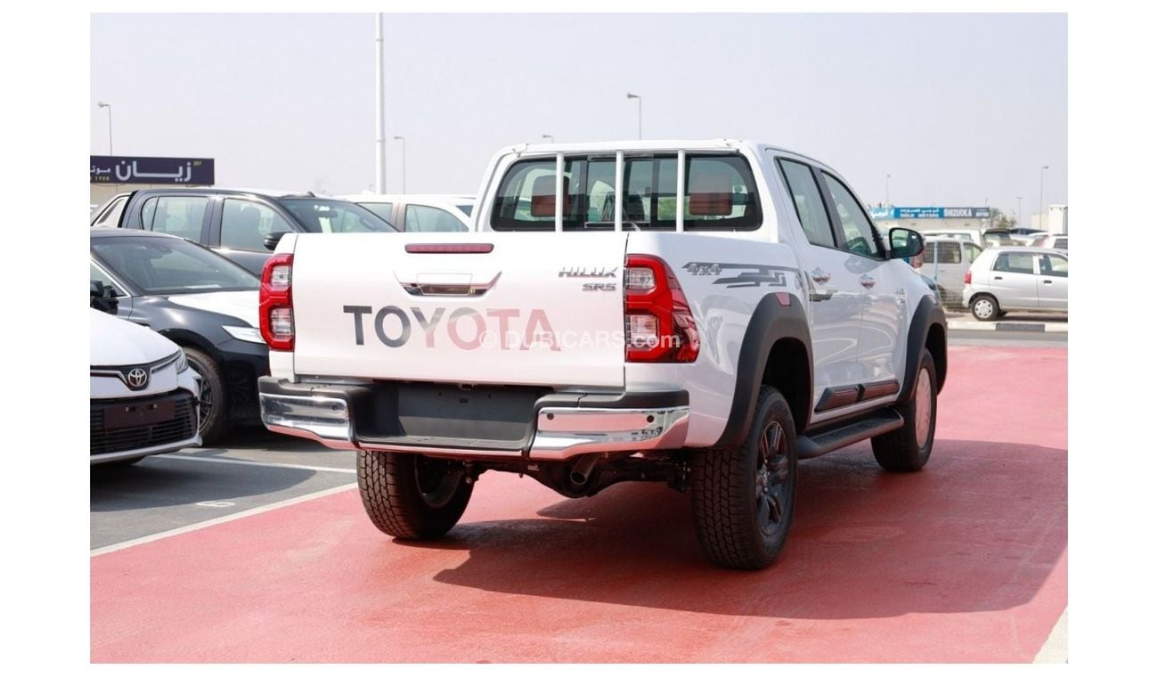 Toyota Hilux TOYOTA HILUX 4.0 AT WITH FENDER WHITE 2024