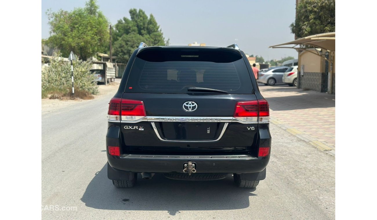 Toyota Land Cruiser GXR