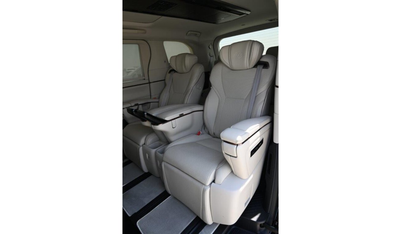 لكزس LM 350h 2.5L AWD 7 Seater Automatic Luxury Van - Euro 6