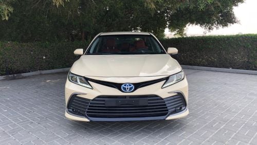 Toyota Camry LE Hybrid 2.5L (TAKCI)