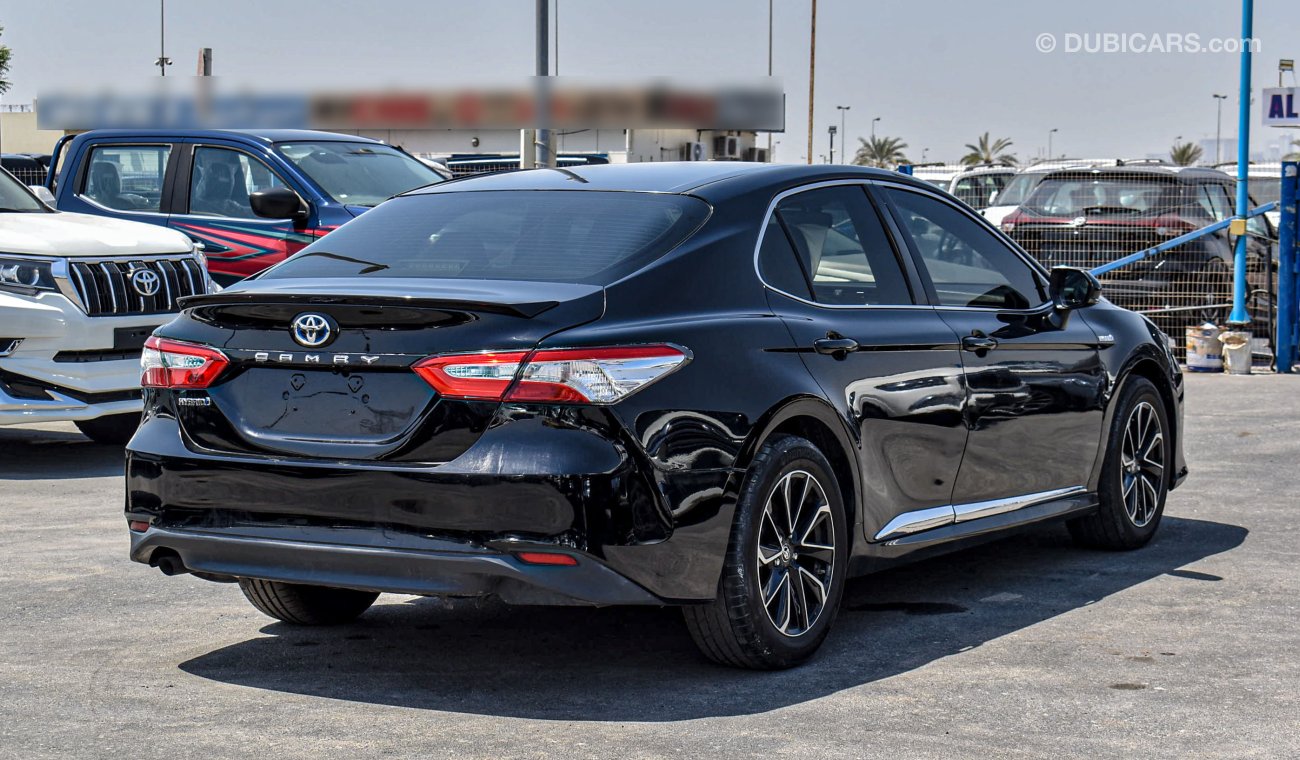 تويوتا كامري 2.5 L Hybrid