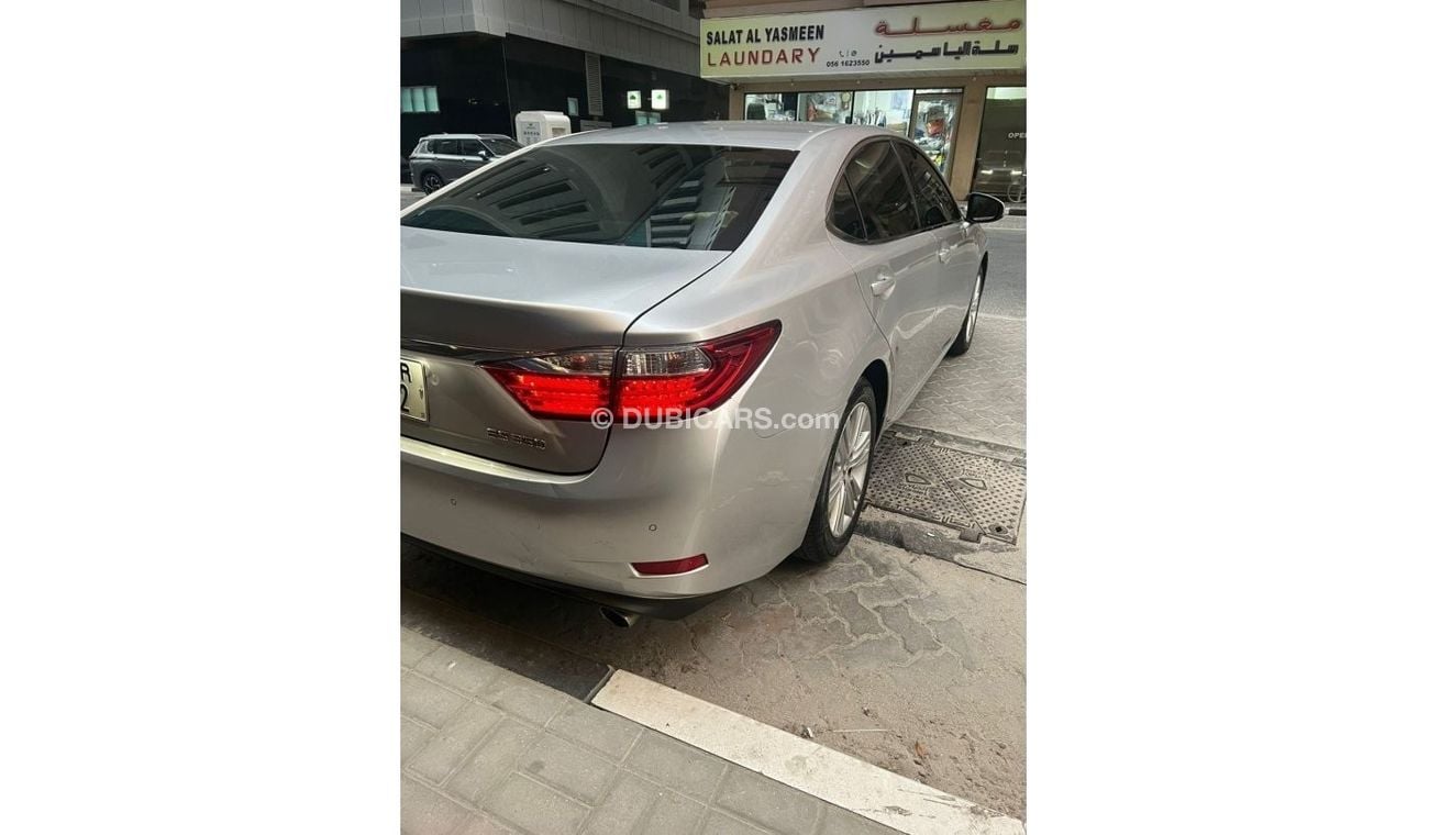 Lexus ES350