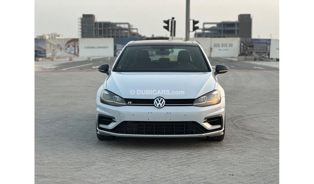 Volkswagen Golf R MODEL 2018. GCC CAR PERFECT CONDITION INSIDE AND OUTSIDE FULL OPTION PANORAMIC ROOF LEATHER SEATS ON