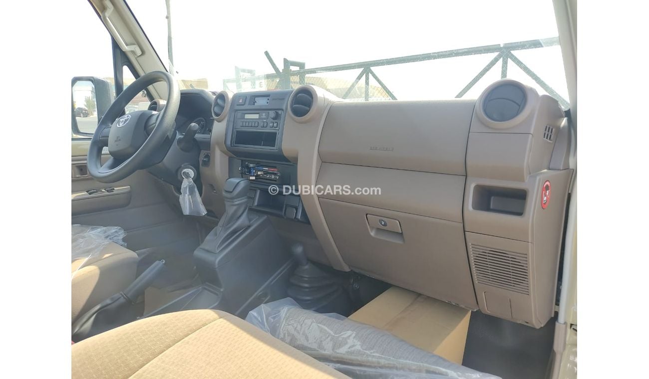 Toyota Land Cruiser Pick Up 79 SC 4.0L PETROL AUTOMATIC TRANSMISSION ( FOR RE-EXPORT ONLY )