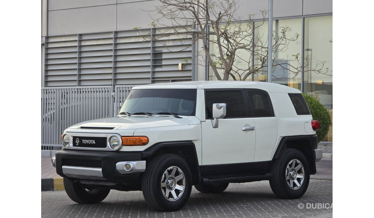 Toyota FJ Cruiser TOYOTA FJ GXR 2015 GCC GOOD CONDITION INSIDE OUT SIDE