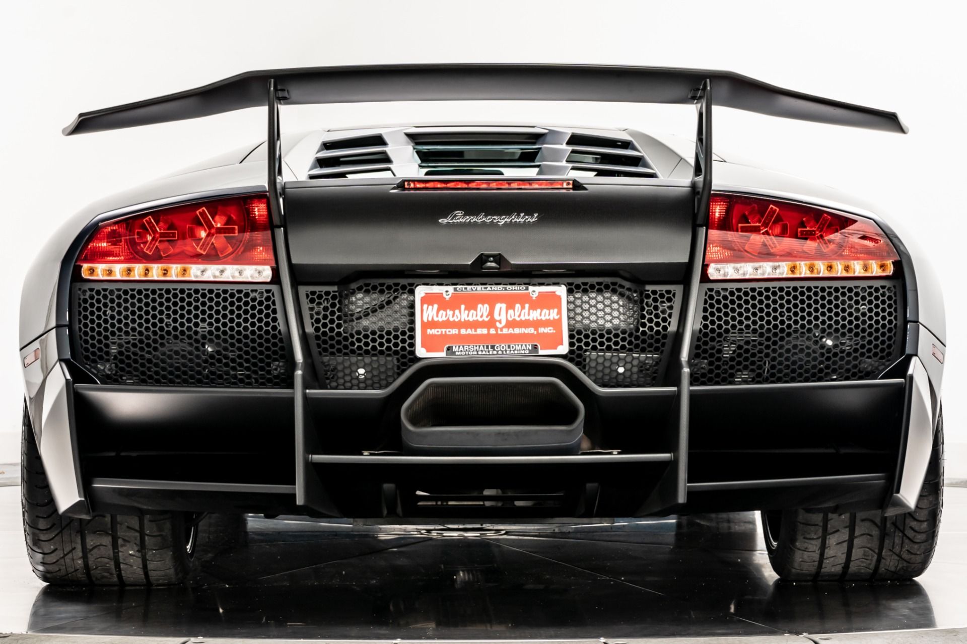 Lamborghini Murciélago exterior - Rear Profile