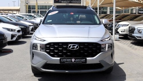 Hyundai Santa Fe GL Panorama ACCIDENTS FREE - GCC - 2021 - V4 - FULL OPTION - PERFECT CONDITION INSIDE OUT