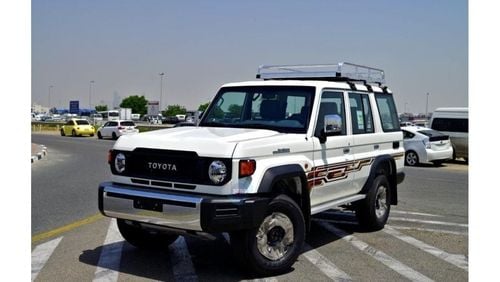 تويوتا لاند كروزر هارد توب 76 4.0L Petrol Manual