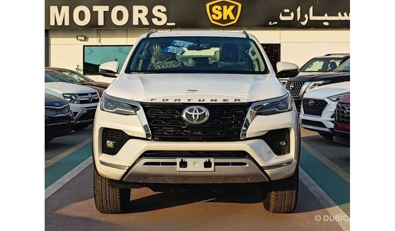 Toyota Fortuner SR5, 4.0L, V6, 2 Electric Seats, Auto AC, Rims, Leather Sts, Wireless Charger 2024MY (CODE# FP40F)