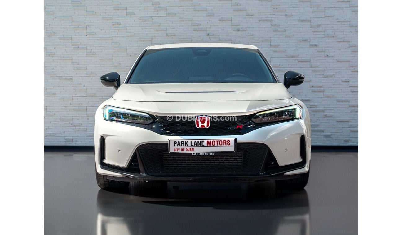 هوندا سيفيك تايب آر AED 2,595 PM • CIVIC TYPE-R • ONLY 31K KM • OFFICIAL HONDA WARRANTY AND SERVICE CONTRACT