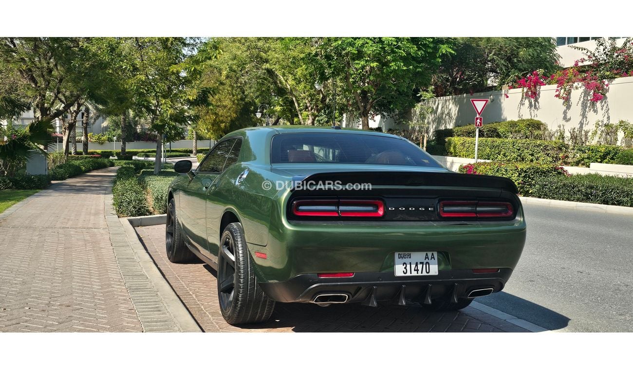 Dodge Challenger sxt