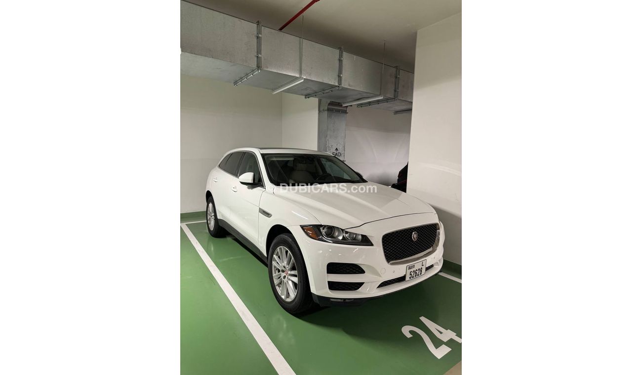 Jaguar F Pace