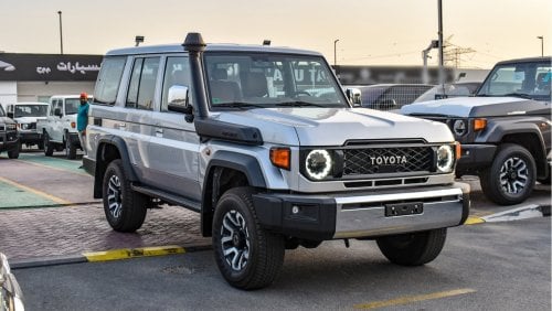 Toyota Land Cruiser Hard Top 4.0L V6 A/T