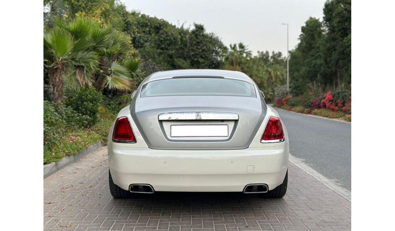 Rolls-Royce Wraith ROLLS ROYCE WRAITH 2015 GCC SPECS A TWIN-TURBOCHARGED 6.6-LITER V-12 624 HP 590 LB-FT FULL SERVICE H