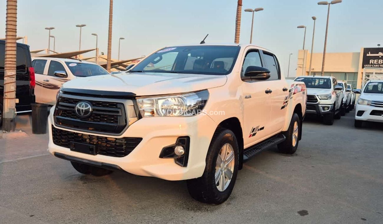 تويوتا هيلوكس S GLX 2.8L 4WD M/T Toyota Hilux 2022 V4 2.8L diesel manual clean car without accident without paint 