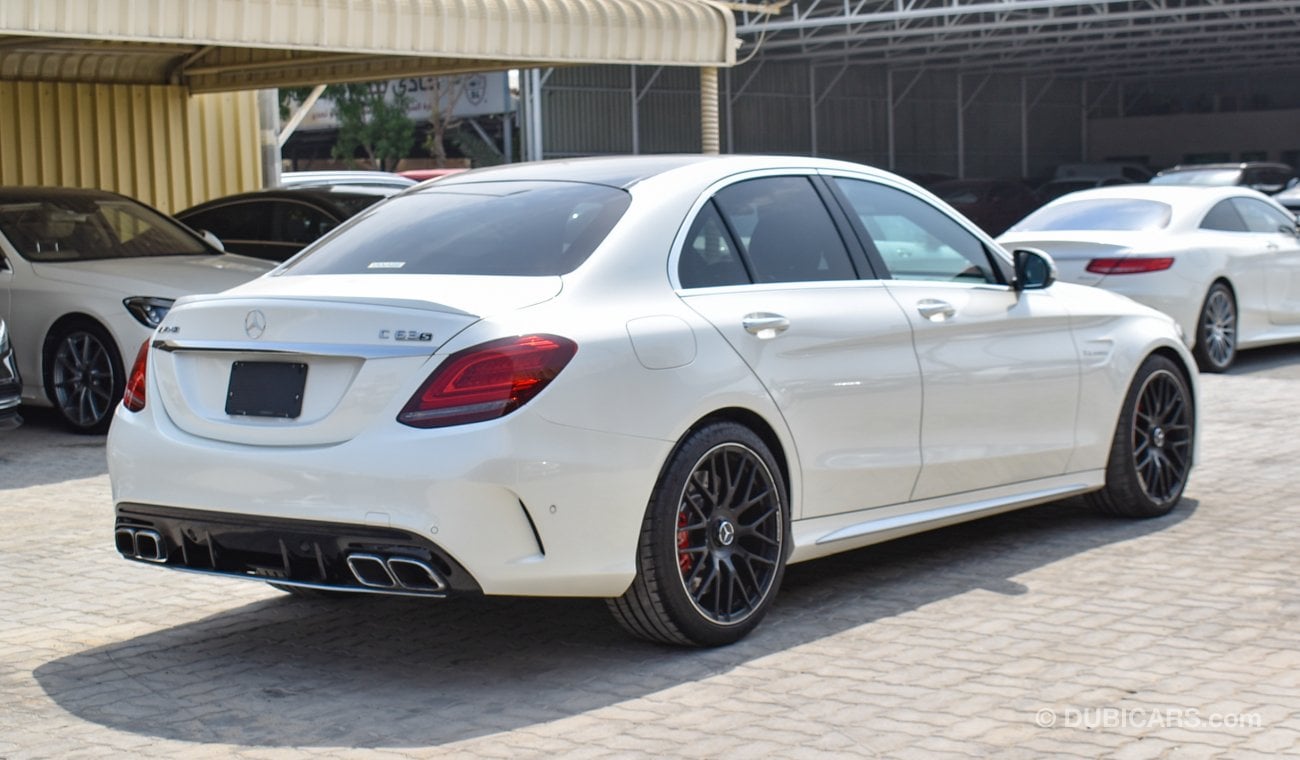 مرسيدس بنز C 63 AMG S