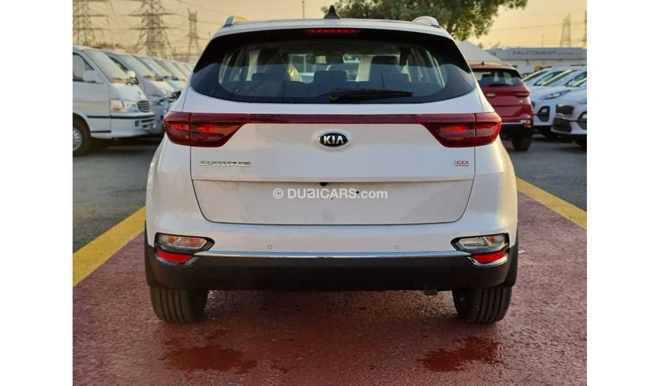 Kia Sportage KIA Sportage 1.6L خليجي with Panaomic Roof , Rear view camera, Apple Car Play , Color White Model 20