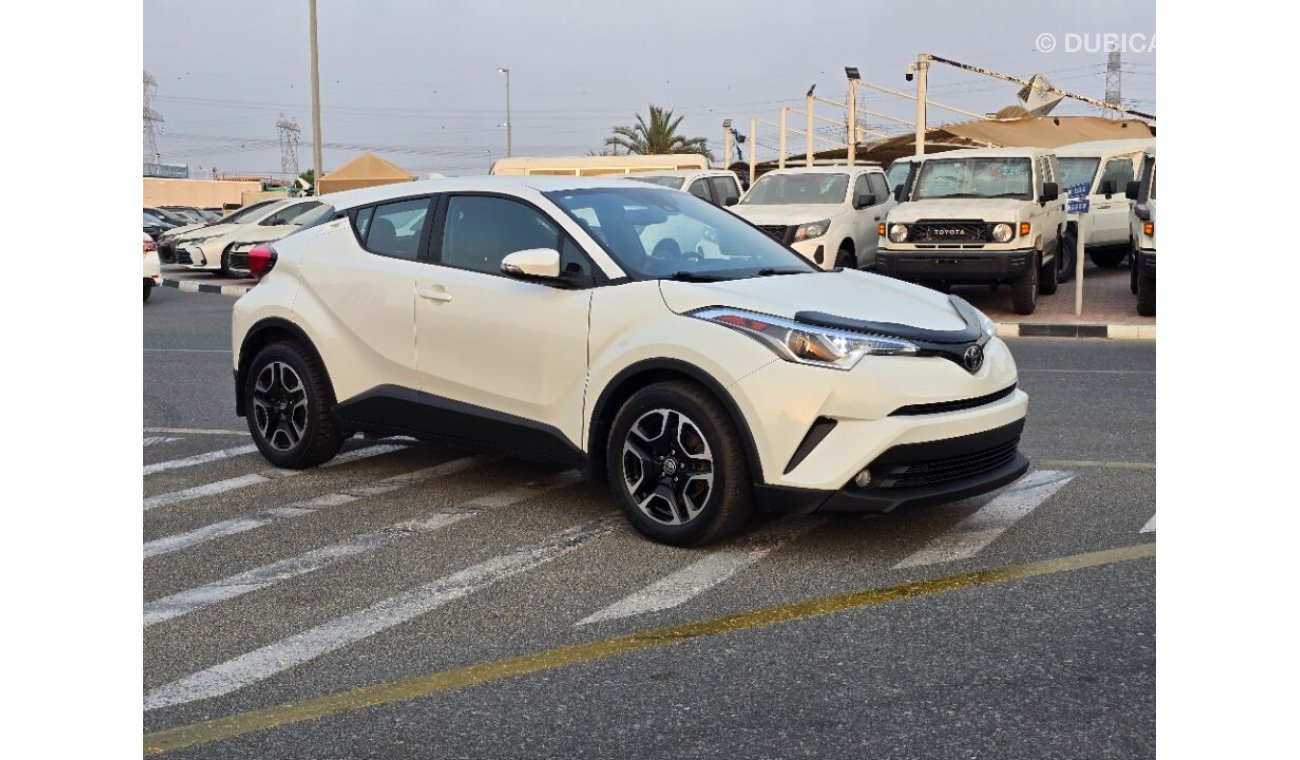 Toyota C-HR Push button, keyless entry and 2.0cc normal engine