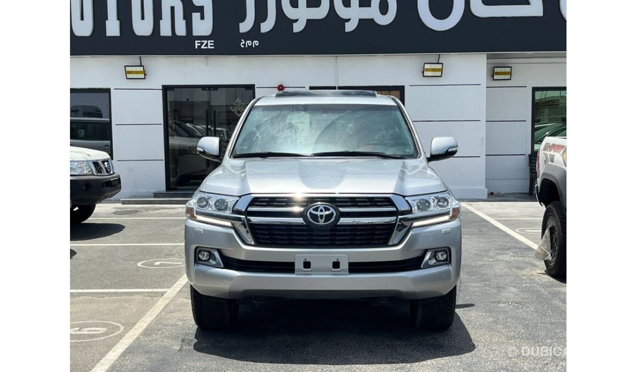 Toyota Land Cruiser LAND CRUSIER VXR 5.7L KDSS