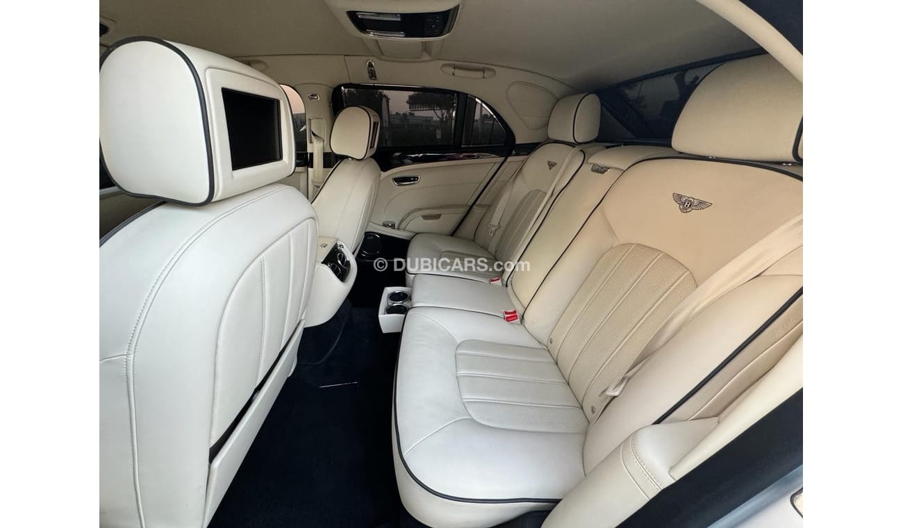 بنتلي مولسان BENTLEY MULSANNE 2012 V8 VIP LOW MILEAGE IN PERFECT CONDITION