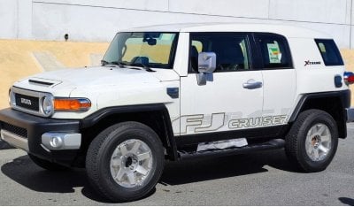 تويوتا إف جي كروزر TOYOTA FJ CRUISER 4.0L XTREME V6 PETROL AT