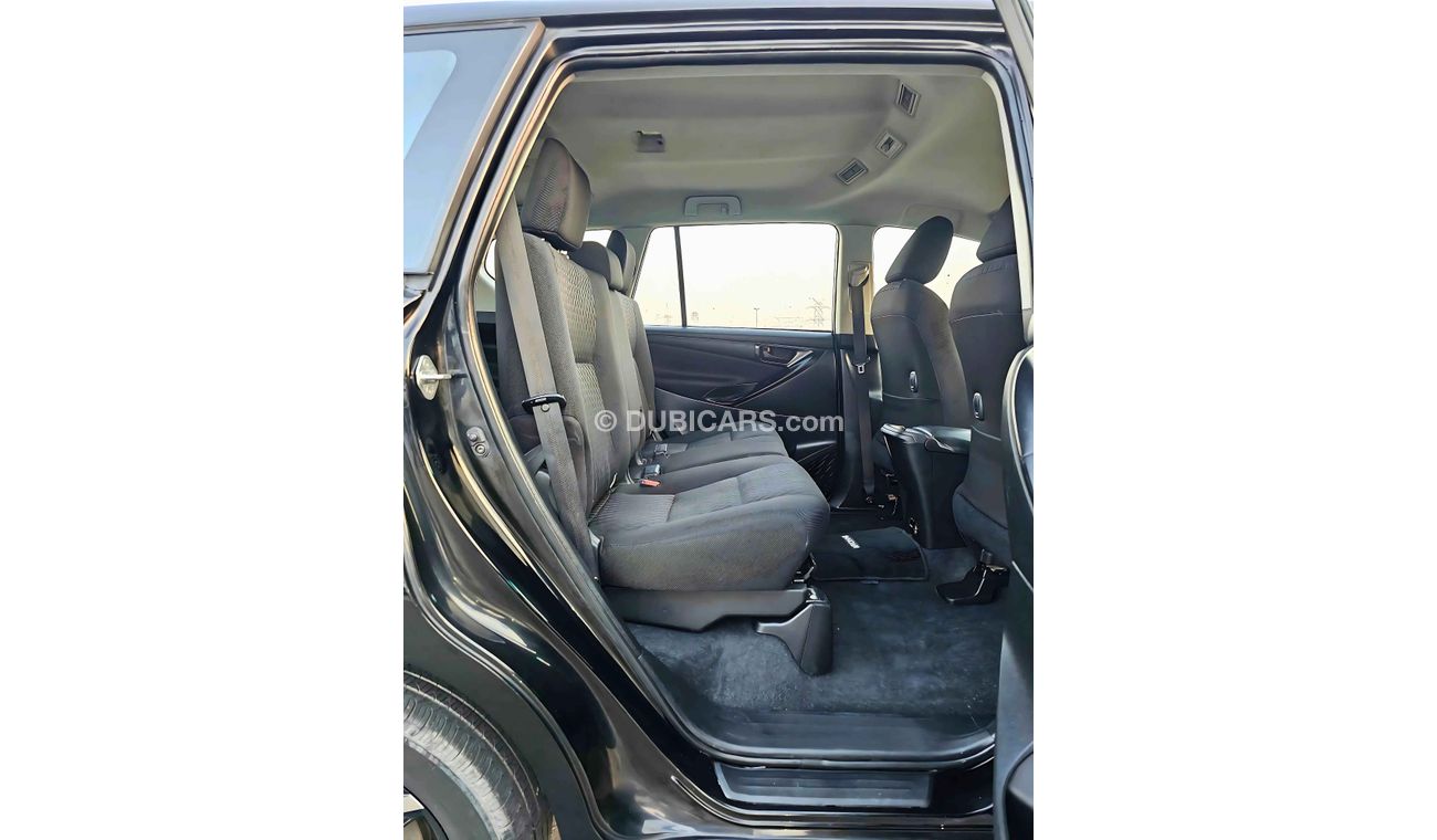 Toyota Innova SE/ V4 2.7/ 7 SEATS/ GCC/ NON ACCIDENT/ EXPORT ONLY / LOT# 20797