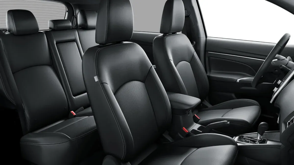 Mitsubishi RVR interior - Seats