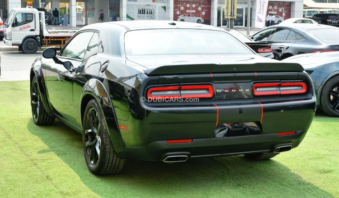 Dodge Challenger