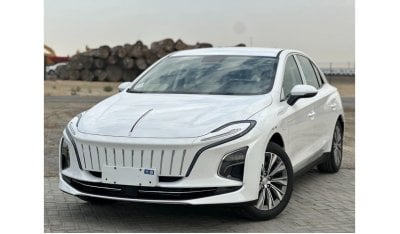 هونغشي EQM5 HONGQI E-QM5 LUXURY