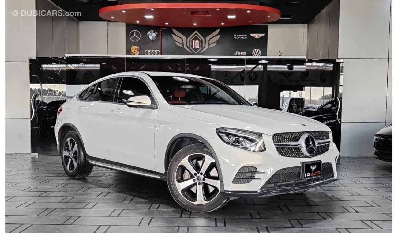 Mercedes-Benz GLC 300 AED 2,300 P.M | 2019 MERCEDES GLC 300 AMG COUPE | UNDER WARRANTY | SUNROOF