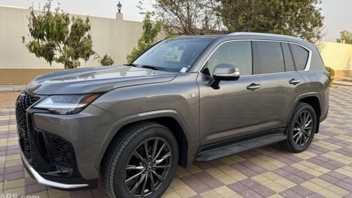 Lexus LX600 F- Sport