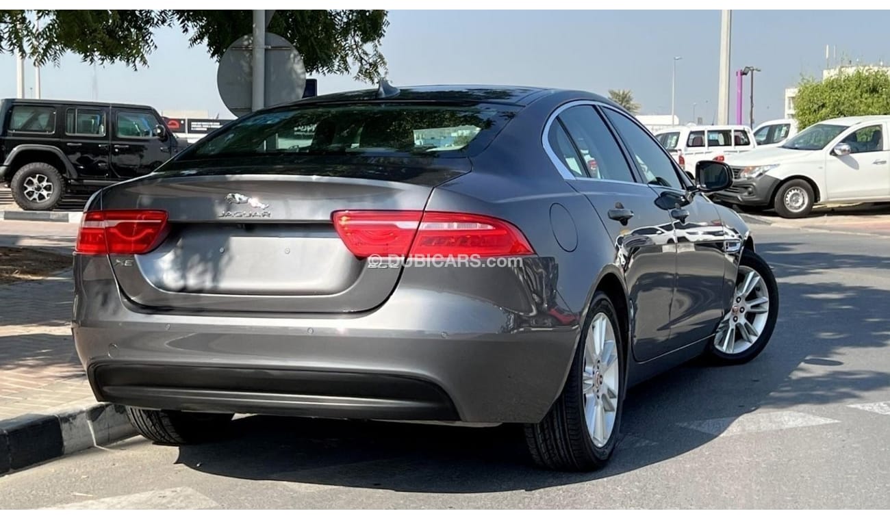 Jaguar XE Prestige 2.0L Turbo Full Service History GCC