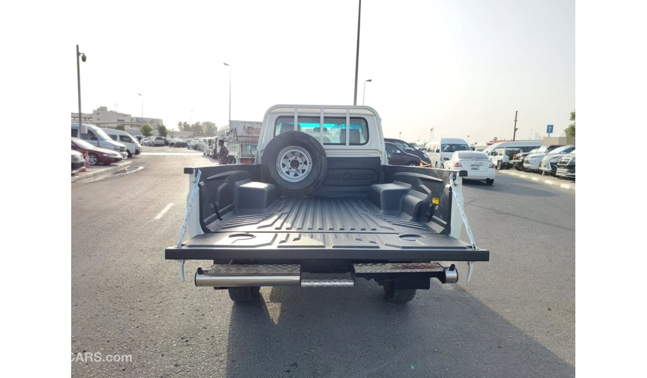 تويوتا لاند كروزر بيك آب TOYOTA LAND CRUISER PICK UP RIGHT HAND DRIVE(PM26194)