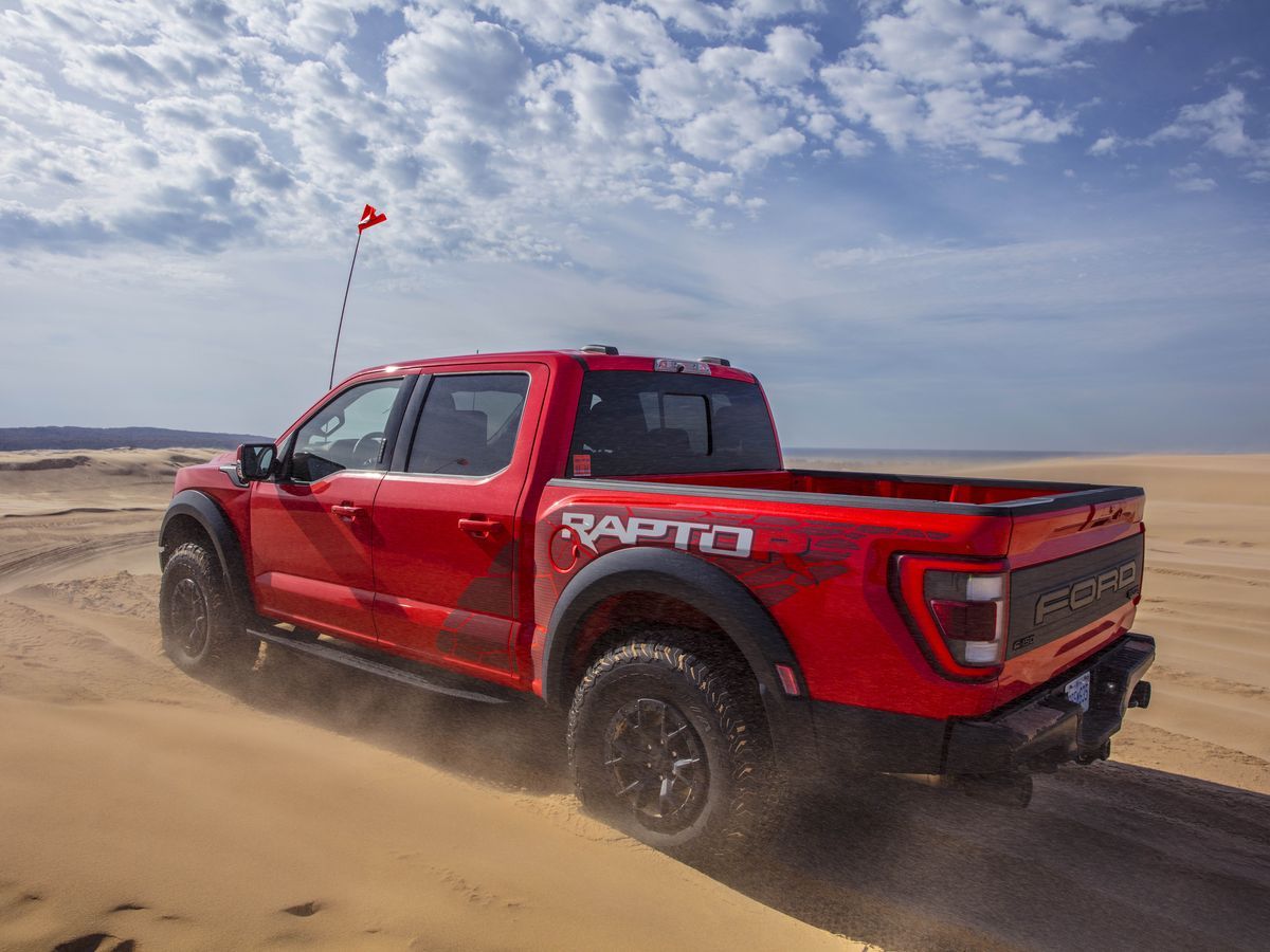 Ford Raptor Price in UAE, Images, Specs & Features