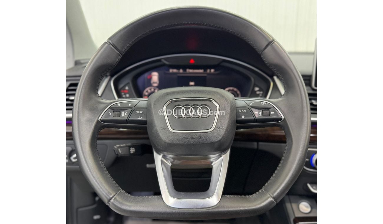 أودي Q5 45 TFSI Quattro S Line 2.0L (252 HP) 2019 Audi Q5 45TFSI S-Line Quattro, Warranty, Full Audi Service