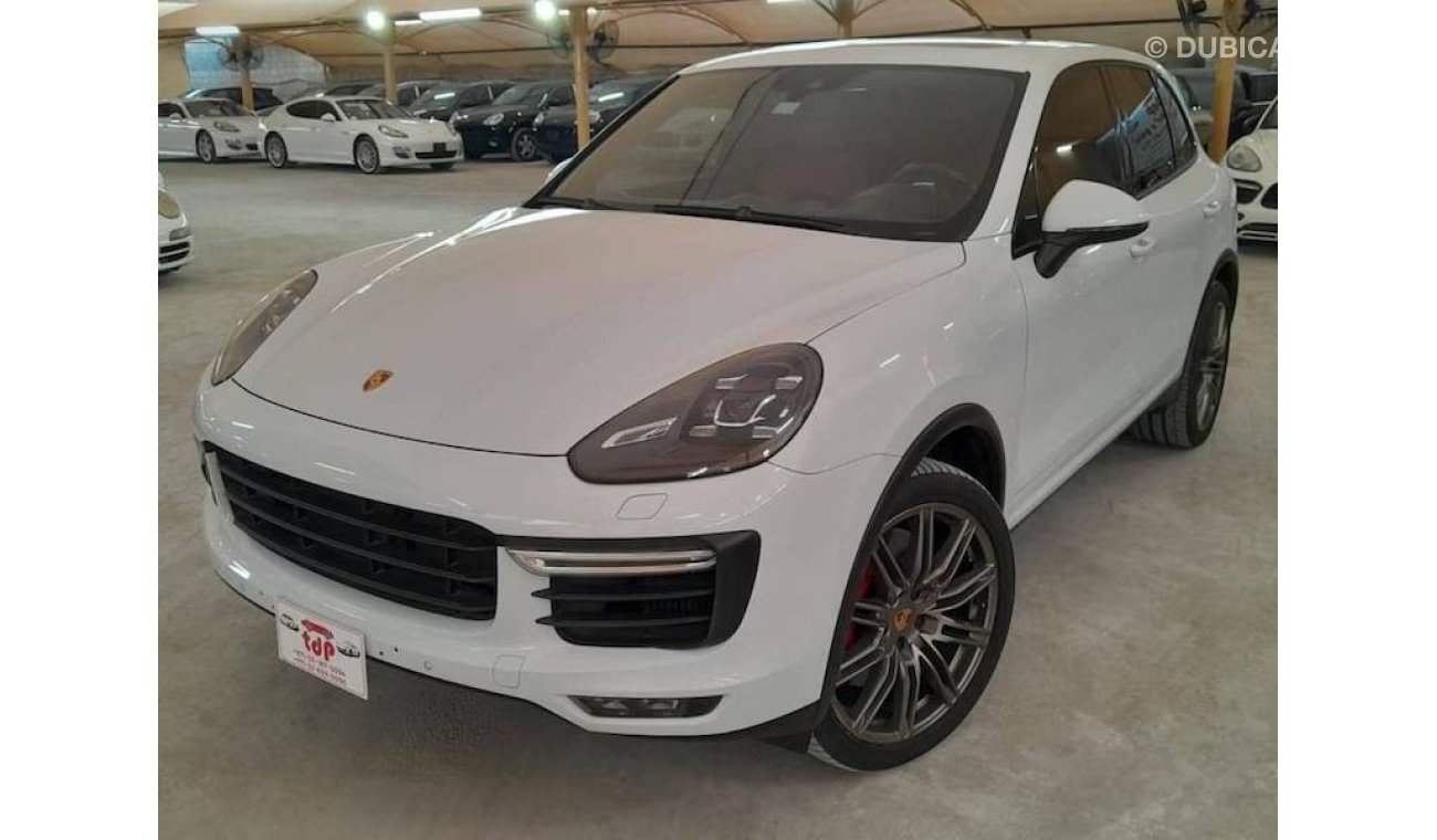 بورش كايان توربو PORSCHE CAYENNE TURBO 4.8L 2015 SPORTS CHRONO PACKAGE WITH PANORAMIC ROOF AND VERY LOW MILEAGE